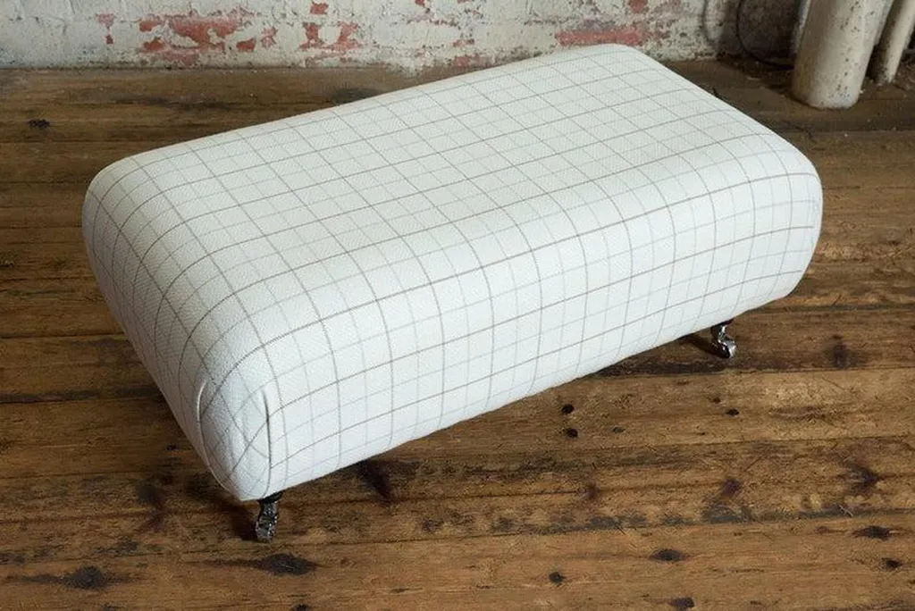 Banc Repose-pieds Chesterfield pour Soulager les Jambes Lourdes - Noir