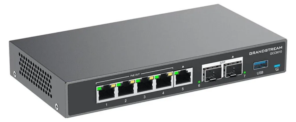 Routeur Grandstream GCC6010 pour réseaux IP et caméras PoE 2,5 Gbps SFP