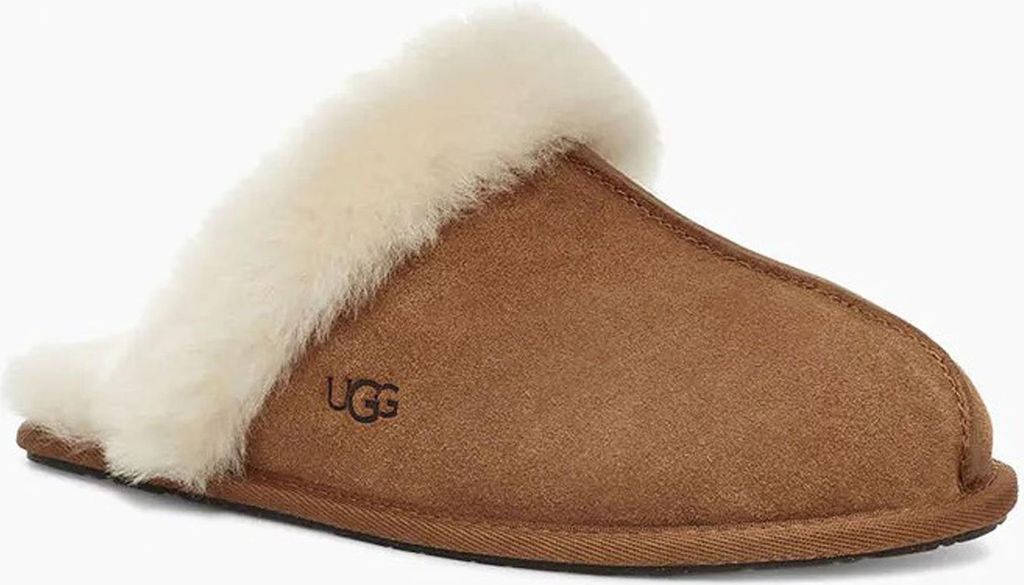 A single Ugg Scuffette II slipper in chestnut brown with white fluffy lining is shown from a side angle against a white background.
