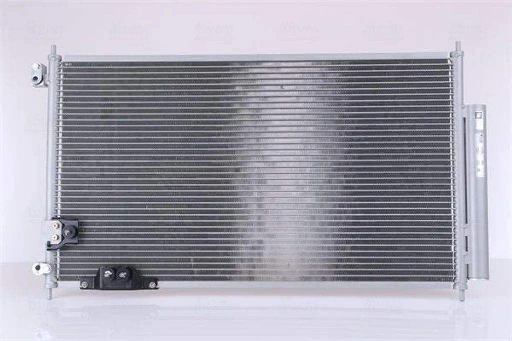 Réparer la clim de votre Accord avec le condenseur NISSENS 94788 fiable