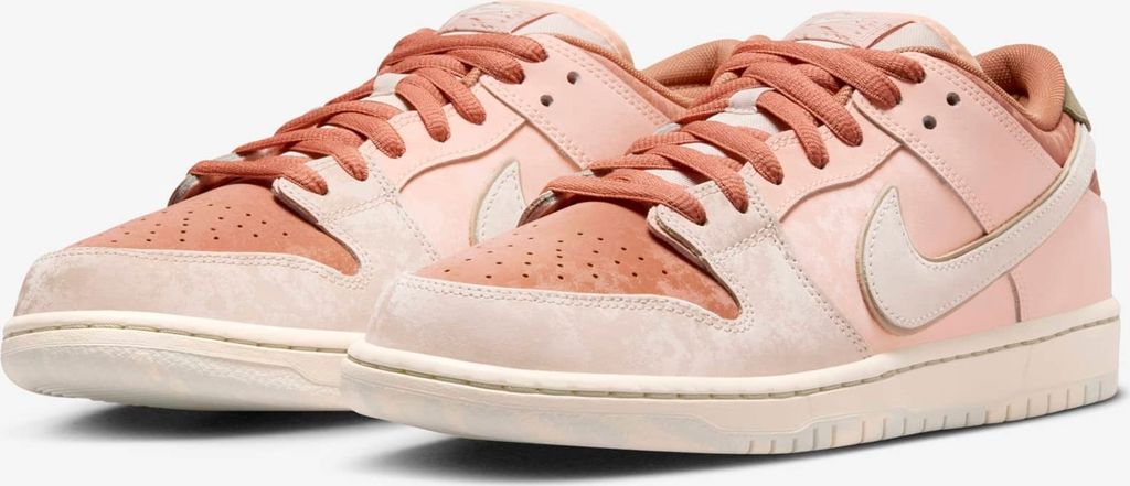 Nike SB Dunk Low Pro "Trocadéro Gardens Crimson Tint Amber Brown" FV5926-200, Größe: 44,5