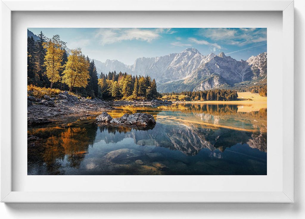 Schöne Berglandschaft mit See– Wandbild mit Rahmen – Gerahmtes Bild – Wanddekoration – 60x40 cm – Schwarz Rahmen
