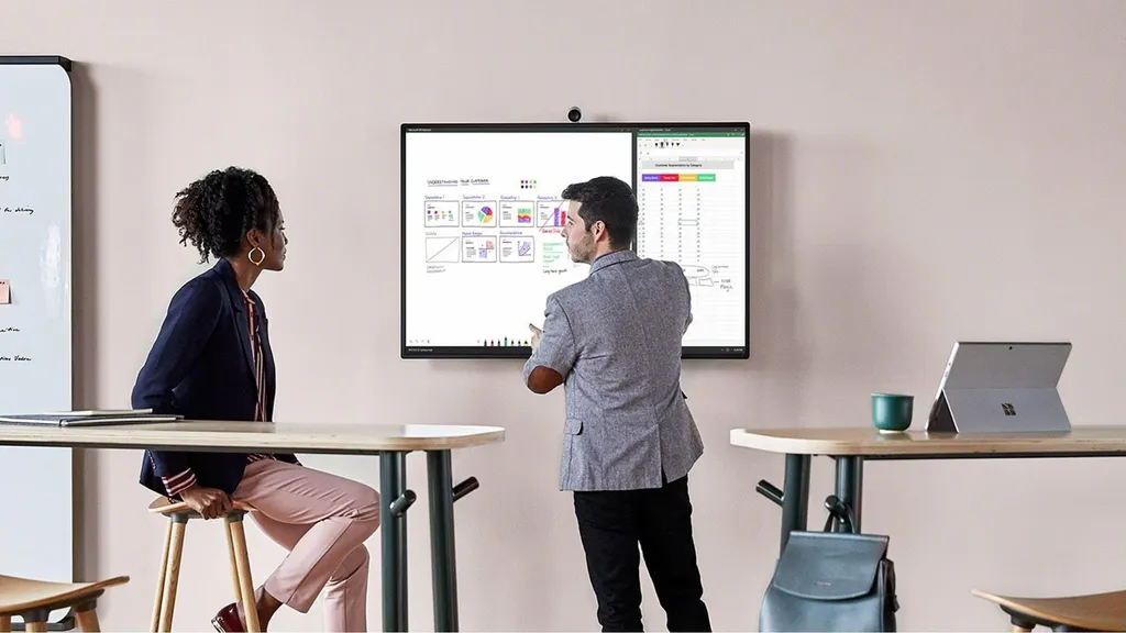 Support de fixation murale visioconférence pour Surface Hub 2S 50 - 4