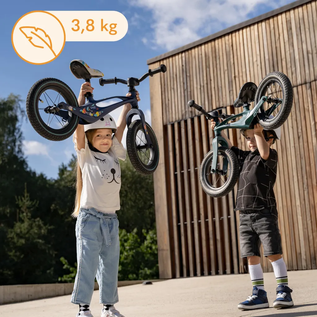 Draisienne légère Lionelo Bart 30kg avec roues increvables de 12 pouces
