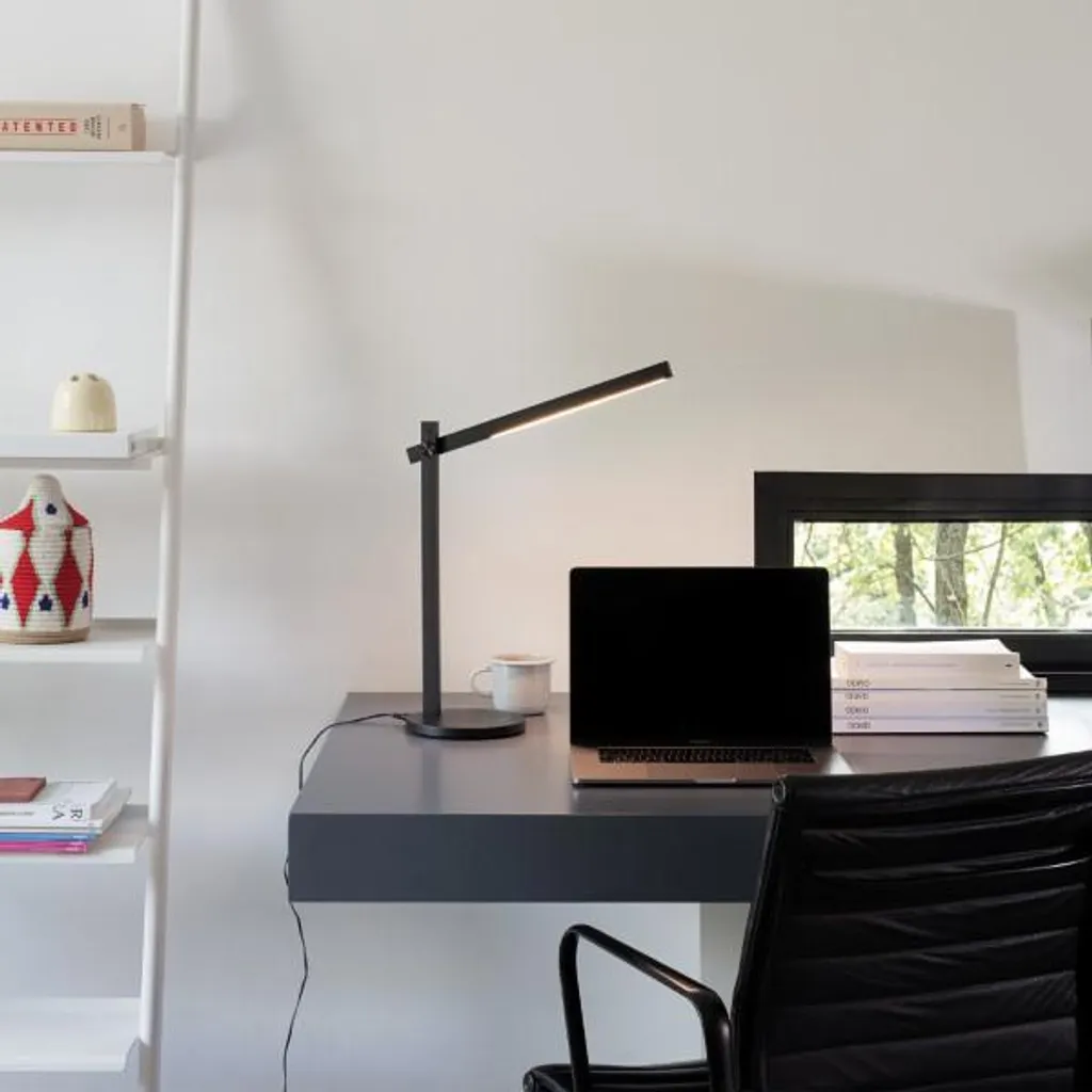Lampe de bureau Pivot LED 7,5W Anti-Reflet Aluminium Noir Réglable