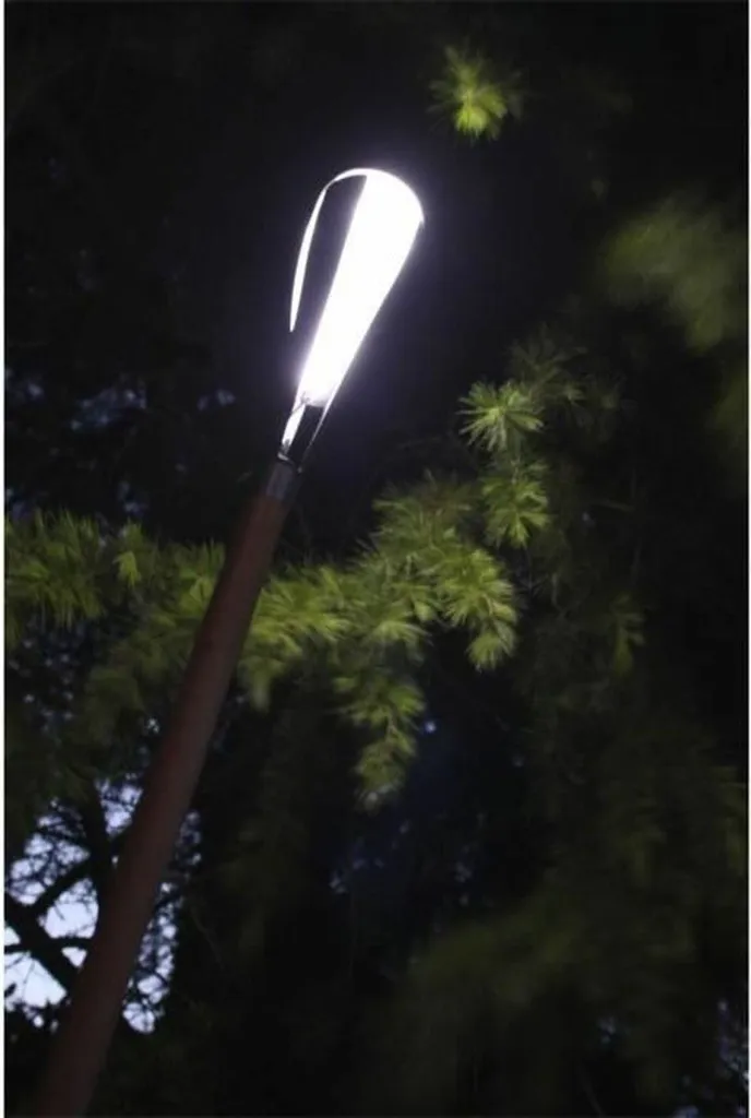 Éclairage solaire pour allée Solar Epi blanc balise automatique de jardin