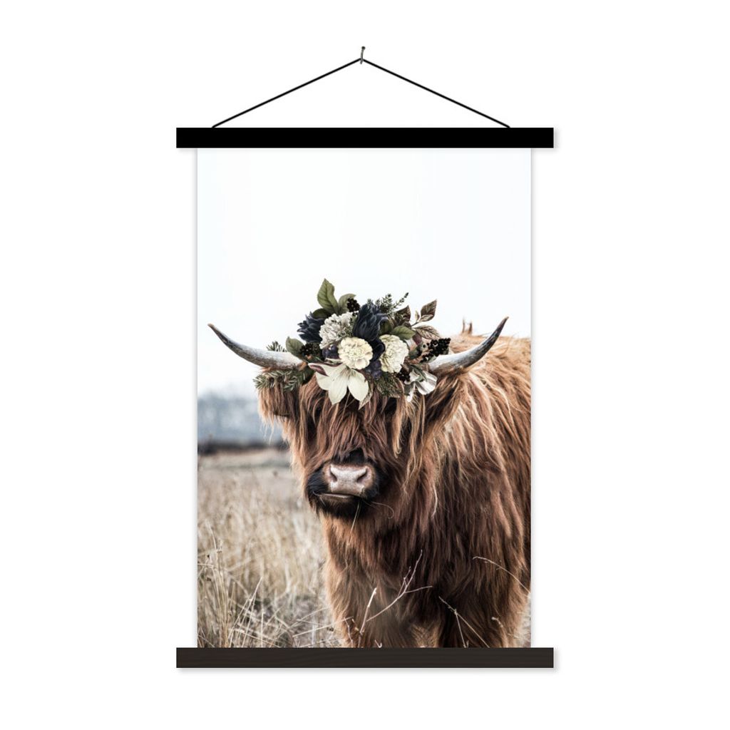 MuchoWow Textilposter Scottish Highlander - Gras - Blumen 40x60 cm mit schwarzem Rahmen - Wanddekorationen