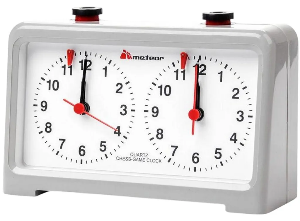Maîtrisez le Temps aux Échecs avec l'Horloge Analogique Meteor 24320 Grise