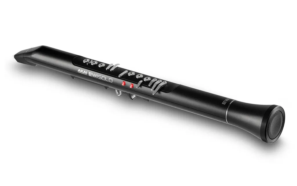 AKAI EWI SOLO avec 200 Sons Intégrés et Batterie Rechargeable Longue Durée