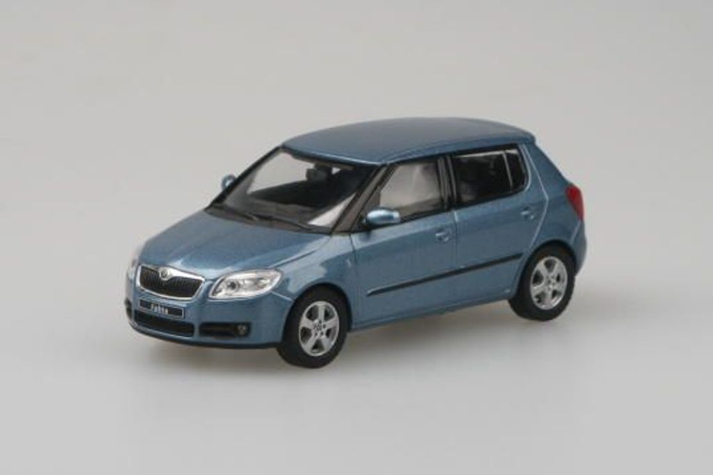 Škoda Fabia II Grigio Satinato Met. Immagine del prodotto 