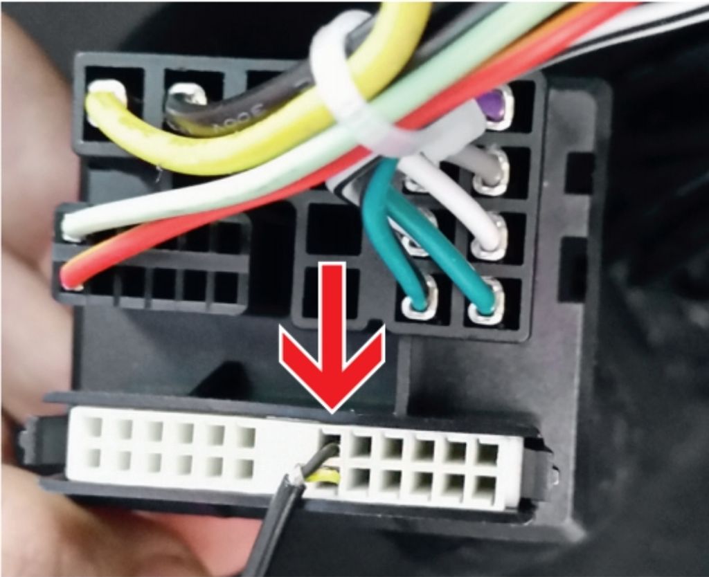ZENEC Z-EACC-VGO7CI | Adapterkabel für Z-E2024M