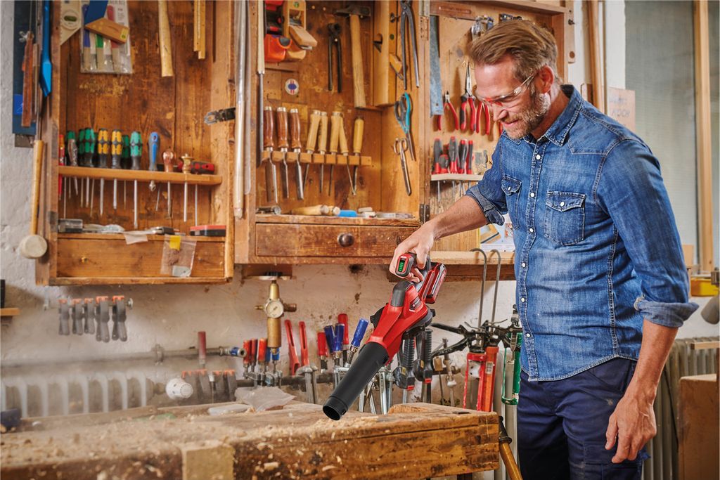 Einhell Akku-Universalbläser GE-UB 18/250 Li E-Solo Produktbild 3