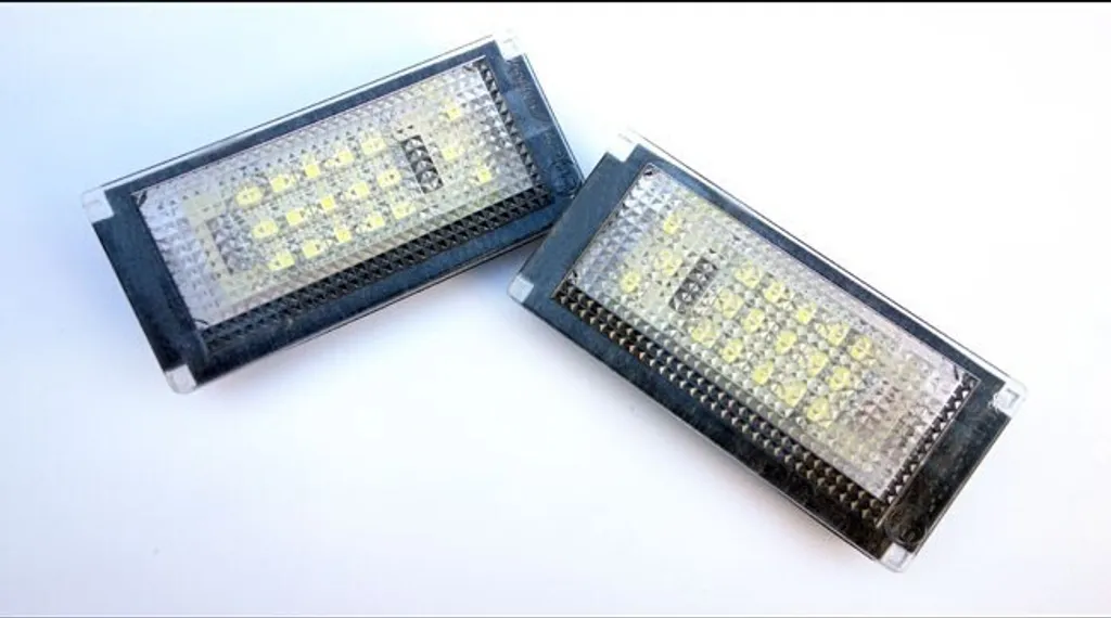 2x Luci Targa LED SMD Mini R50 R52 R53 | Alta Qualità Canbus