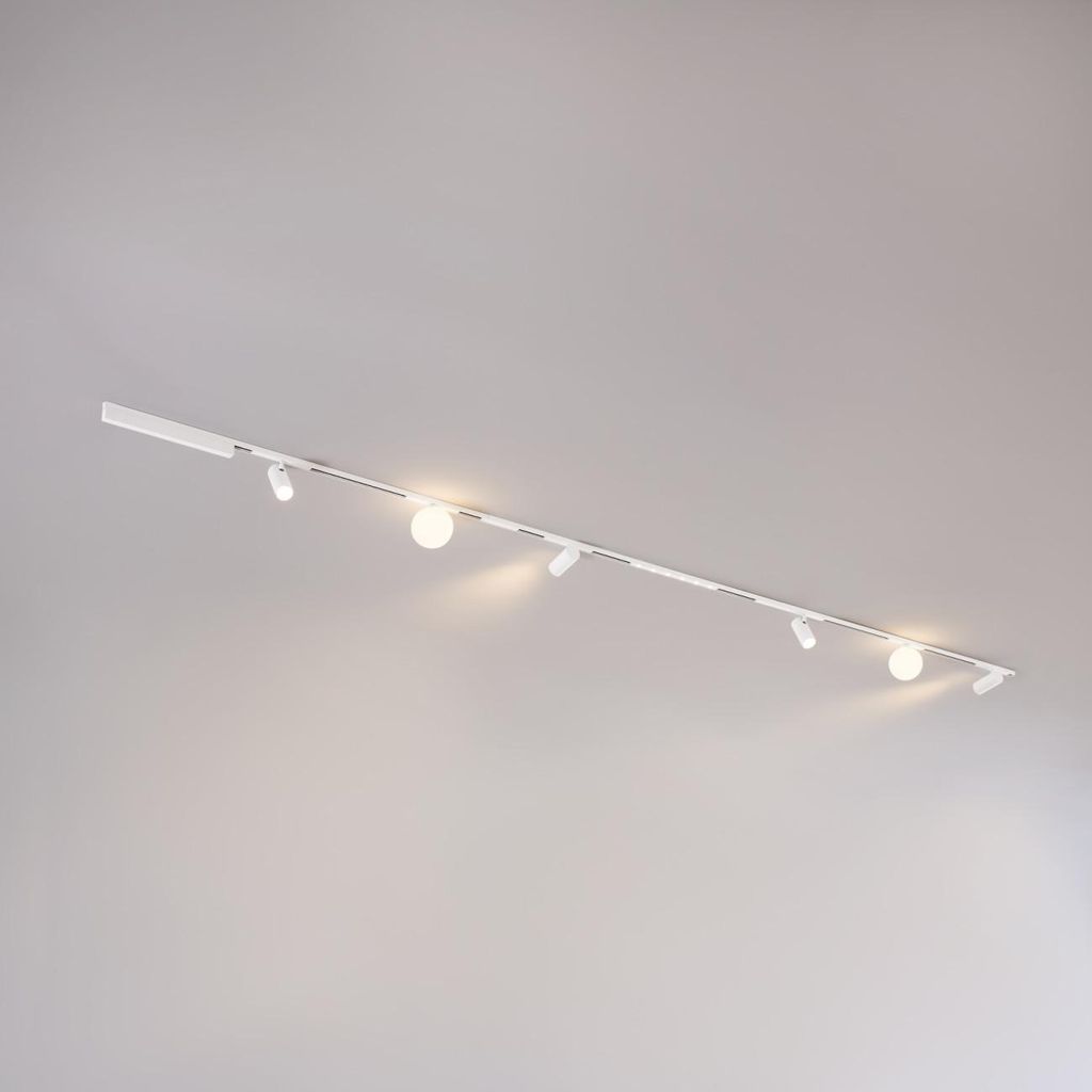 Beleuchtungssystem auf Magnetschiene 3 m weiß 4 Spots 1 Profil und 2 Kugeln LED 40W - Lyne