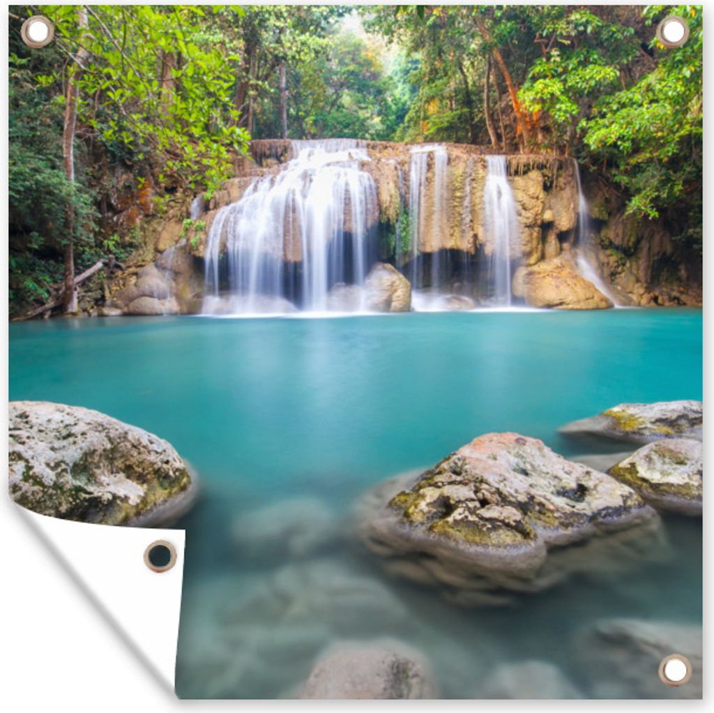 MuchoWow 100x100 cm Outdoor-Poster Gartendeko Sichtschutz Garten Poster für den Garten Moosbewachsene Felsen vor dem Wasserfall im Erawan-Nation...