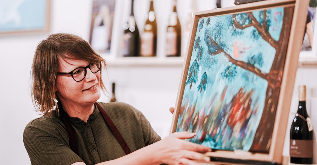 mydays Paint & Drink mit Strukturpaste Frankfurt (Nordend); Erlebnis verschenken oder selbst erleben; Gutschein für 1 Person(en)