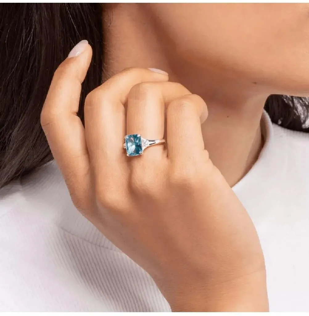 Orecchini Thomas Sabo In Argento 925 Con Zirconi Blu - Dimensioni 16x23 Mm, Chiusura A Incastro, Gioiello Elegante Per Donna