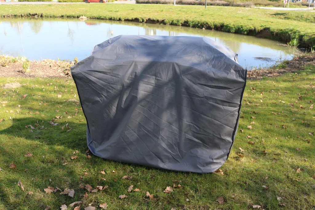 Housse barbecue 142x55x107cm anti-rouille pour une protection intégrale
