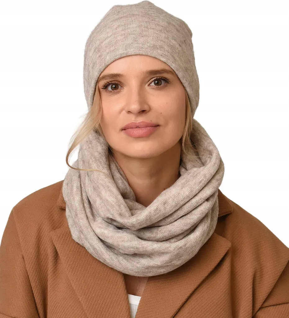 Set Invernale Beige K6: Berretto e Sciarpa Tunnel Anti-Vento - 4