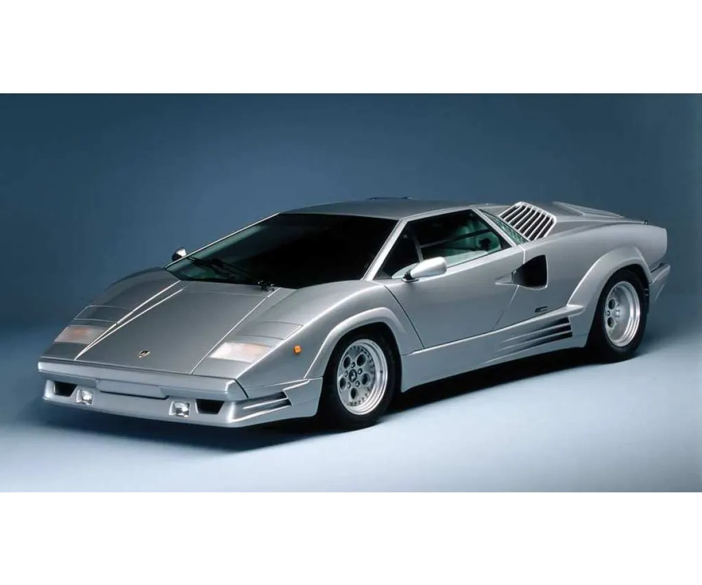 Lamborghini Countach 25th Italeri 1:24 avec Moteur V12 Détaillé 3683
