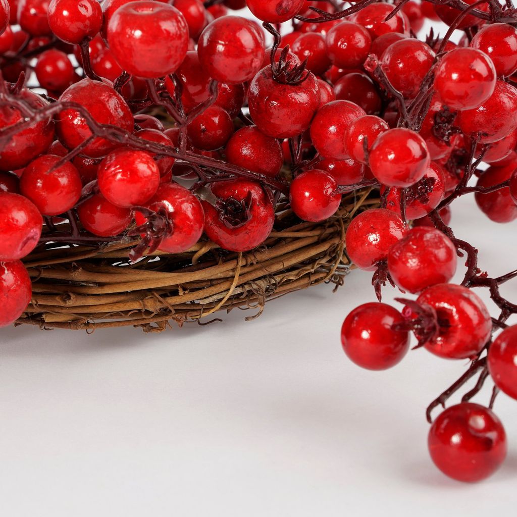 Weihnachtskranz Mit Roten Beeren – Ca. 61 Cm Durchmesser, Künstliches Immergrün, Mit Aufhängebügel