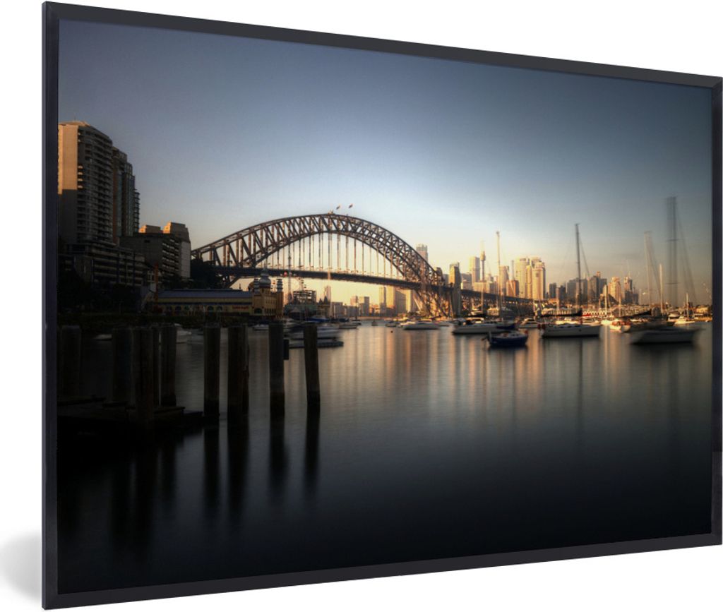 MuchoWow Gerahmtes Poster Boote vor der Sydney Harbour Bridge in Australien 30x20 cm - Poster mit Schwarzem Bilderrahmen Wandposter Rahmen Foto B...