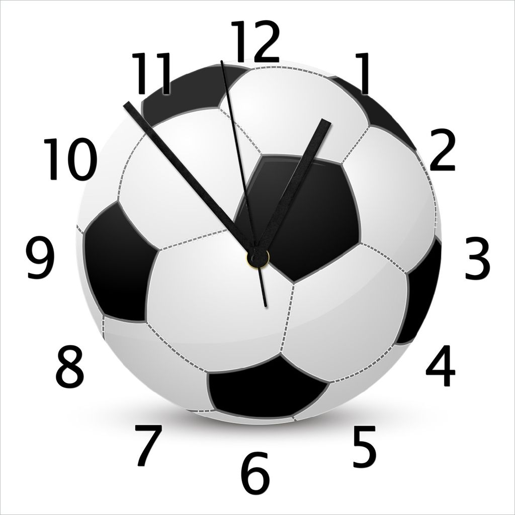 Wallario Design Wanduhr Fußball klassisch vor weißem Hintergrund aus Echtglas, Größe 30 x 30 cm