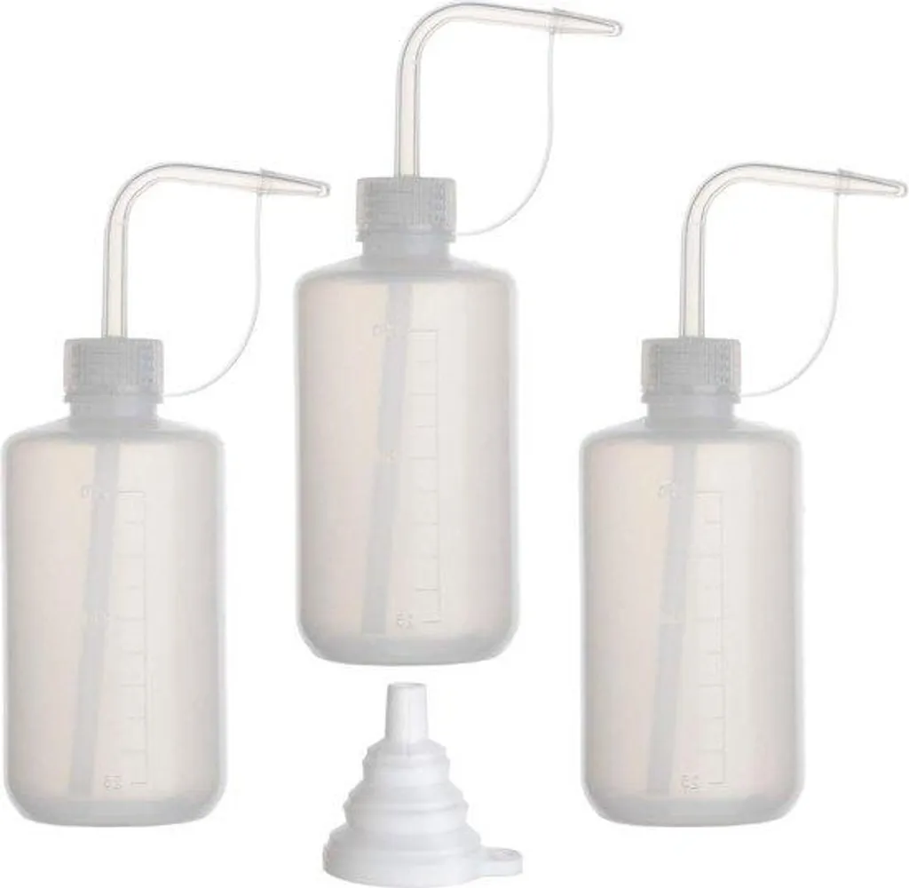 Pissette graduée de 250 ml en plastique souple pour rinçage précis