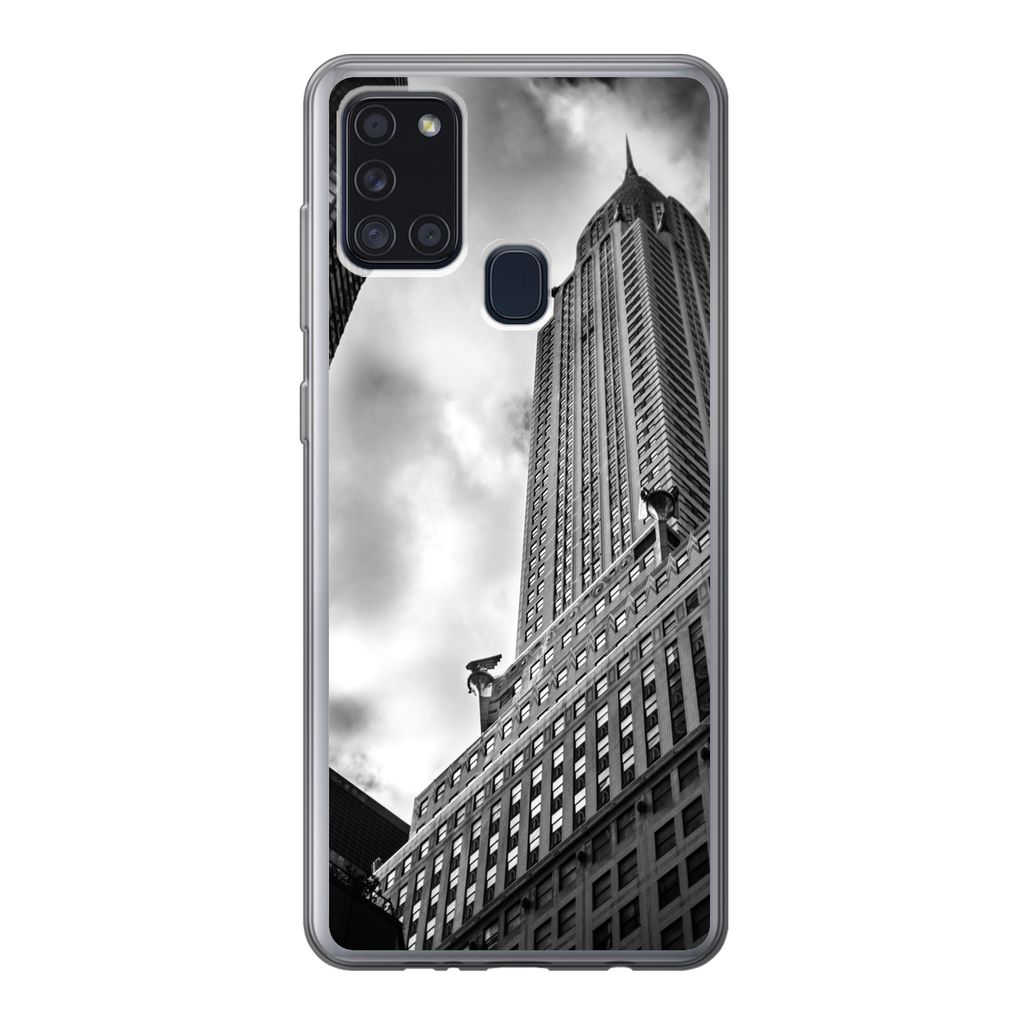 MuchoWow Handyhülle Schutzhülle Hülle für Samsung Galaxy A21s Chrysler Building in New York von unten nach oben in Schwarz-Weiß Silikon Soft...