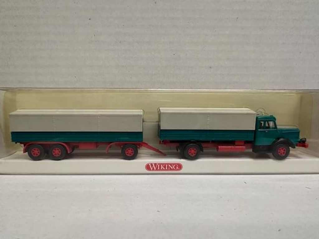 Wiking LKW Krupp Titan Pritschen-Lastzug grün/beige