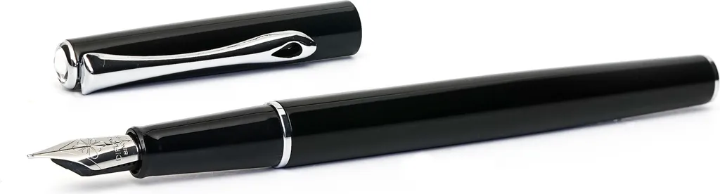 Stylo plume Traveller laqué noir plume moyenne M pour une écriture fluide