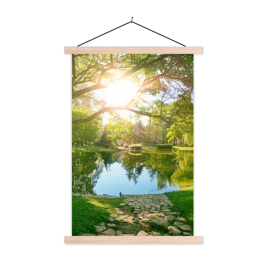 MuchoWow Textilposter Bäume - See - Sonne - Gras - Natur 40x60 cm mit holzfarbenen Rahmen - Poster
