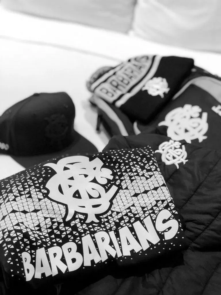 T-shirt Barbarians Quest Gilbert 100% Coton Confortable et Respirant M