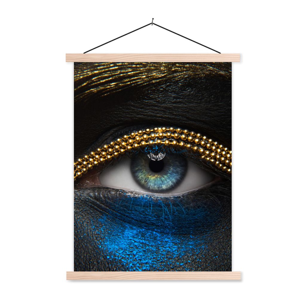 MuchoWow Textilposter Frau - Augen - Make-up - Luxus - Gold 60x80 cm mit holzfarbenen Rahmen - Wandbild