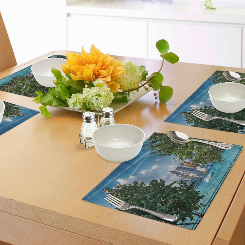 ABAKUHAUS Detroit Platzmatten, Detroit Sightseeing an einem Sommernachmittag Moderne Architektur Fluss und Boot, Tiscjdeco aus Farbfesten Stoff fü...