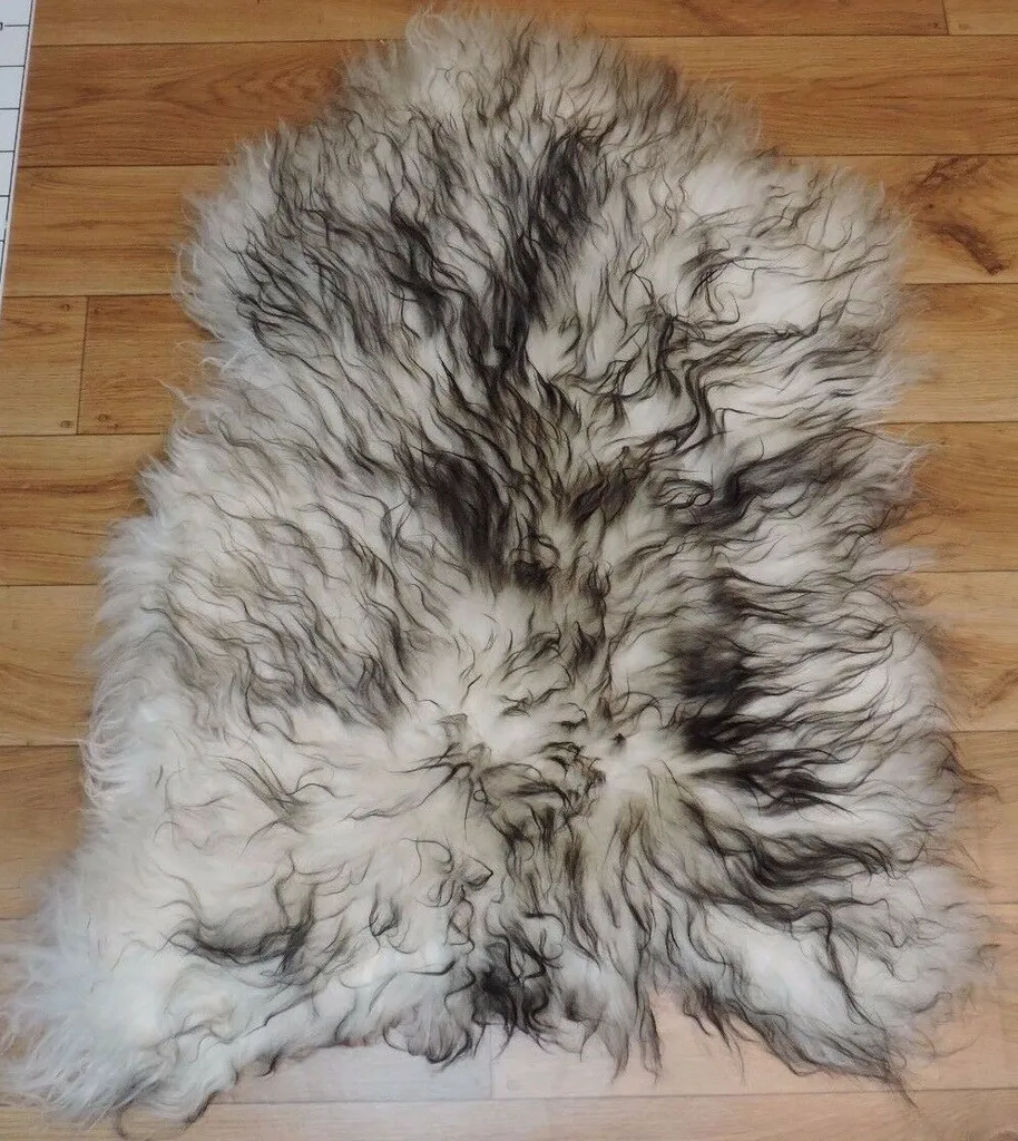 Peau de Mouton d'Islande pour Canapé et Fauteuil - Confort Hiver 110cm