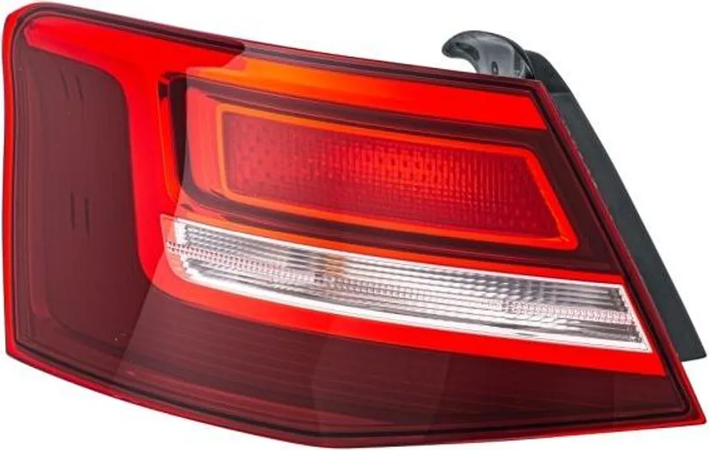 Remplacement feu arrière Audi A3 8V HELLA 8V3945069 pour réparation auto
