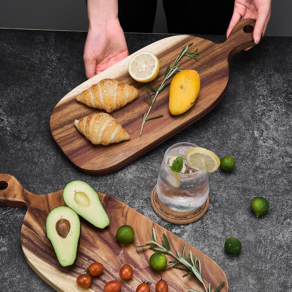 Holzservierbrett, Holzbrett für die Küche, rustikales Küchenbrett, Akazienholz Schneidebrett mit Griff, Frühstücksbrett, Snackbrett, Servierbr...
