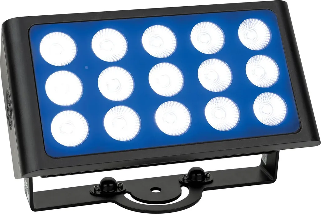 Showtec Cameleon Flood 15 Q4 Tour Projecteur LED 15x5W RGBW Pro