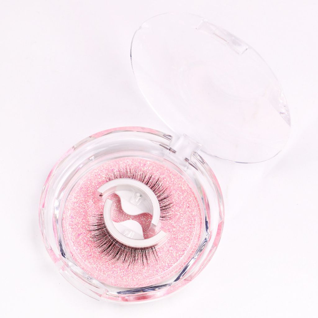 INF Selbstklebende falsche Wimpern Natürlich und mit langen Wimpern