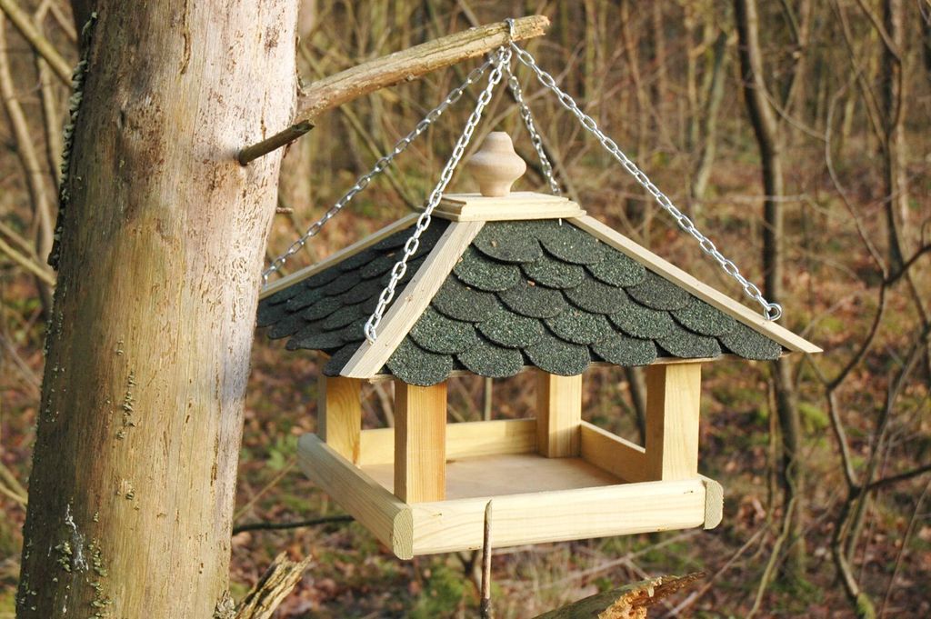 Traditionelles Vogelfutterhaus, Vogelhaus mit Produktbild 4