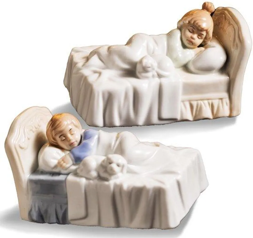 Sculpture en porcelaine blanche décorative pour chambre et souvenir