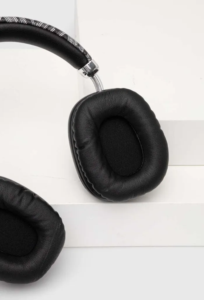 Guess Cuffie Bluetooth In-Eargubhk1Gctcsk Nero/Nero Gcube Metallic Script Logo - 10