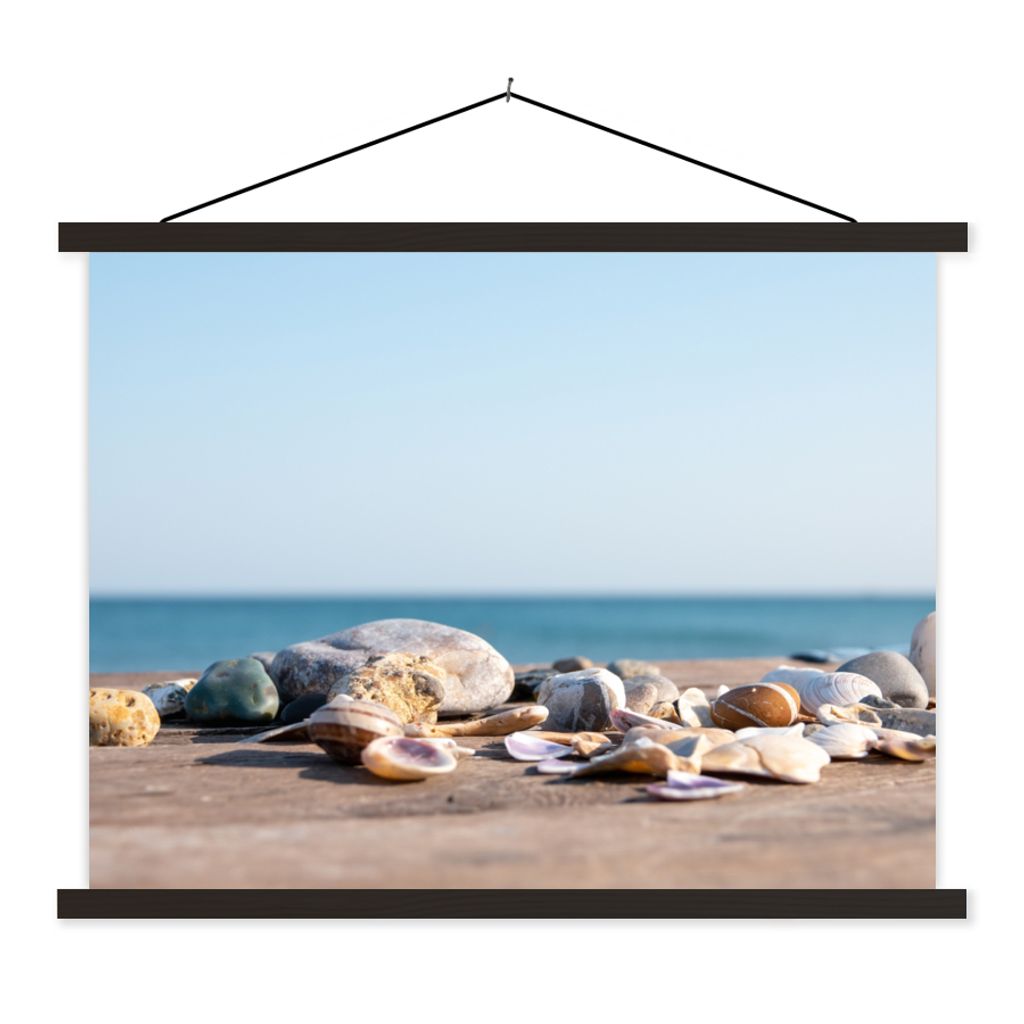 MuchoWow Textilposter Muscheln - Strand - Meer - Sommer - Sonne 150x113 cm mit holzfarbenen Rahmen - Poster