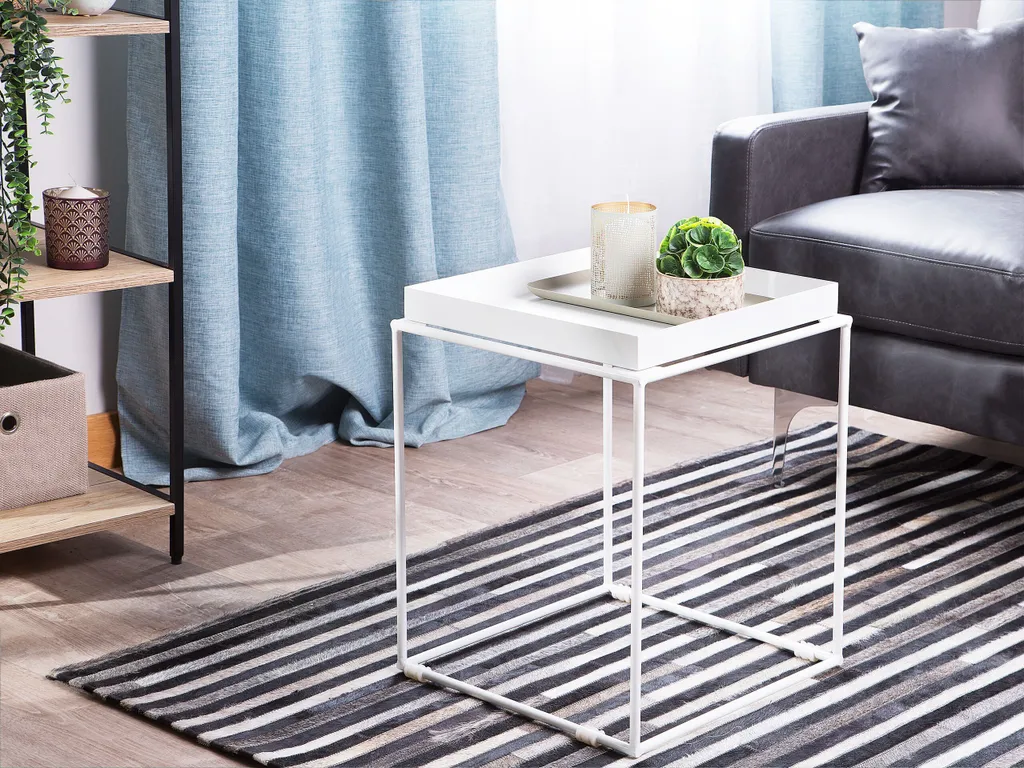 BELIANI Table d'appoint blanche 40x40 cm en métal poudré design carré