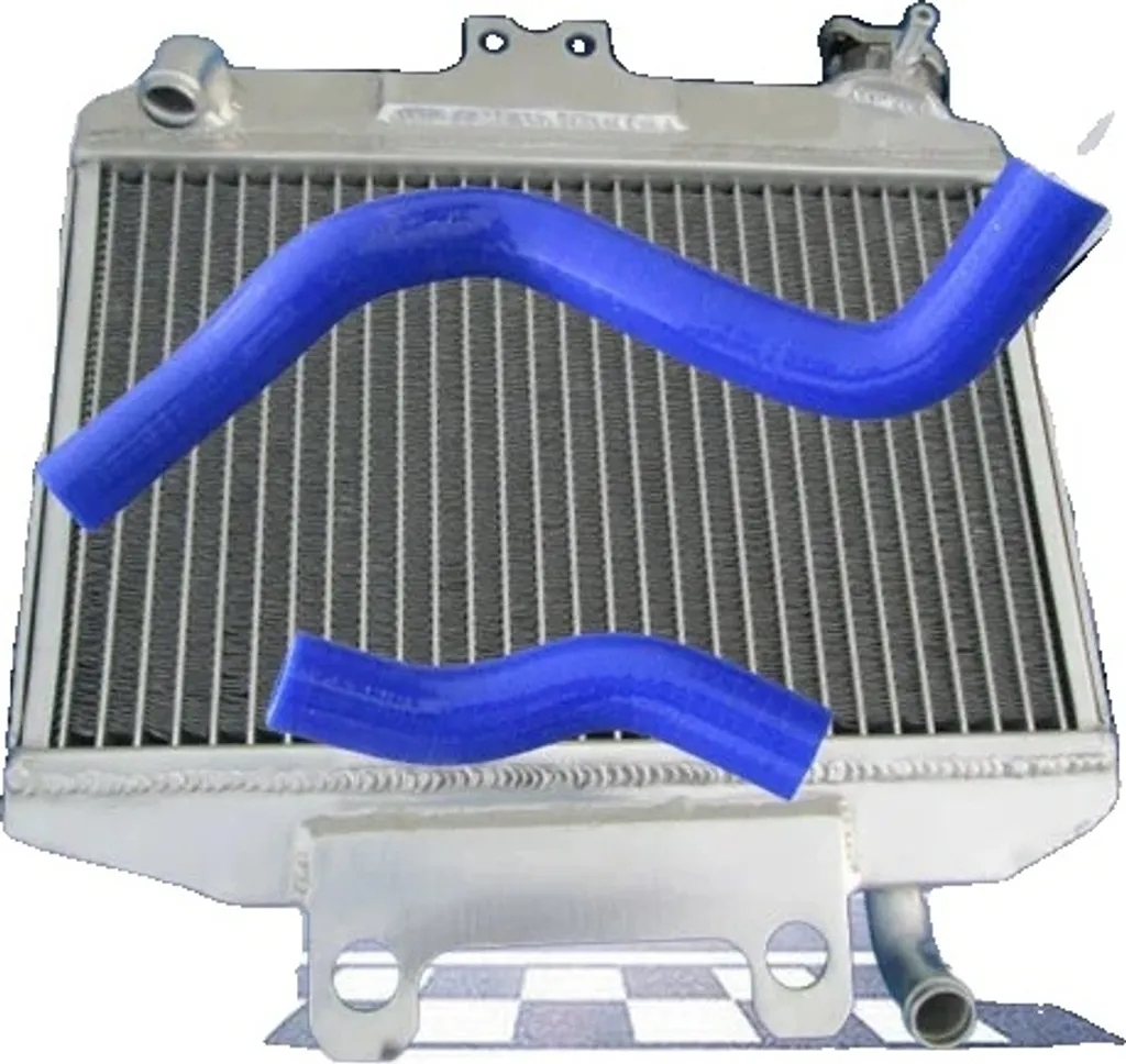 Refroidir efficacement votre moteur sur circuit avec ce radiateur bleu