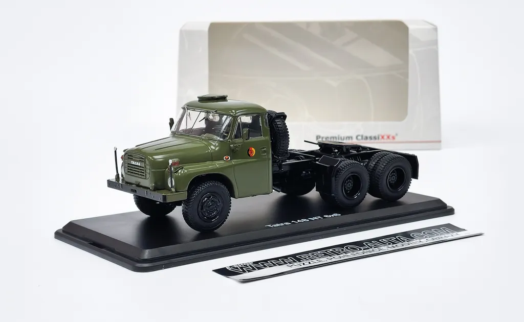 Tatra 148 NT 6x6 1:43 Vert NVA Camion de Collection en Métal Détaillé