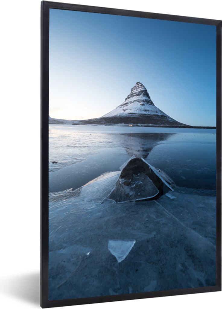 MuchoWow® MuchoWow® Gerahmtes Poster Der Berg Kirkjufell Produktbild 