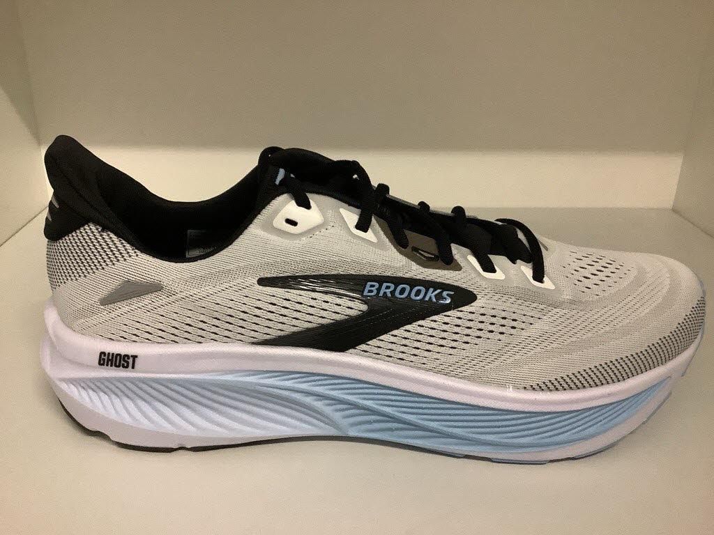Schuhe Brooks Ghost 18 1104931D172WHITEBLACK Produktbild 