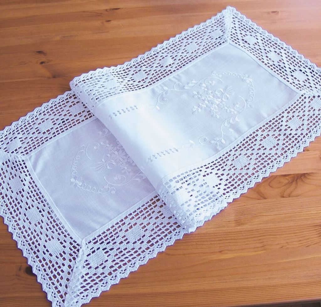 Tischläufer BRIT Häkelkante & Stick Landhausstil Polyester Produktbild 